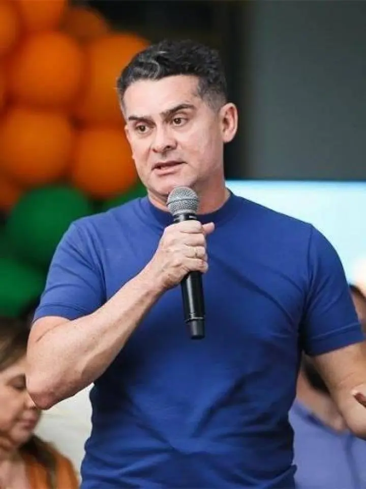 Quem está melhor preparado para governar o Amazonas?